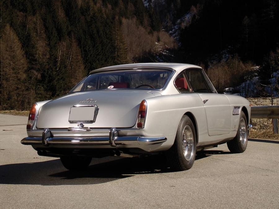  Ferrari 250 GTE 2+2 (Series III) 1963 года  (фото 12 из 22)